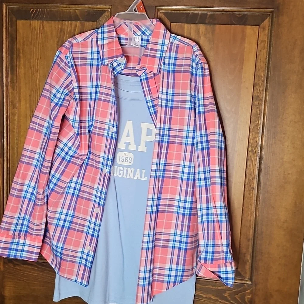 NEW Boys GAP 2 piece shirt set size Medium (8)
